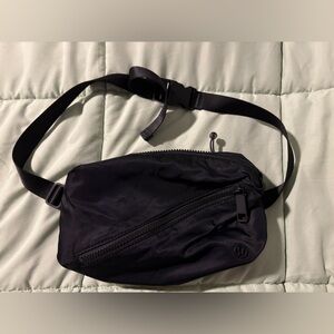 Lululemon Fast Track belt bag 3L